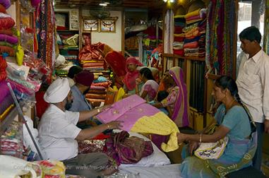 09 Bazaar-Walk,_Jaipur_DSC5307_b_H600